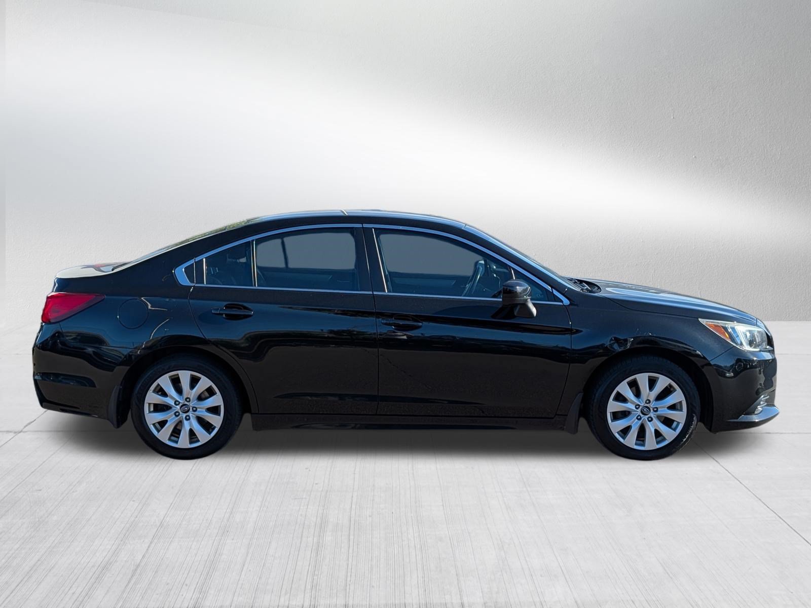 Used 2016 Subaru Legacy 2.5i Premium AWD/4WD image 8