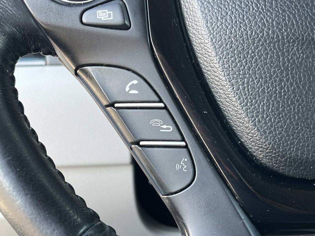 Used 2017 Honda Pilot Touring image 33