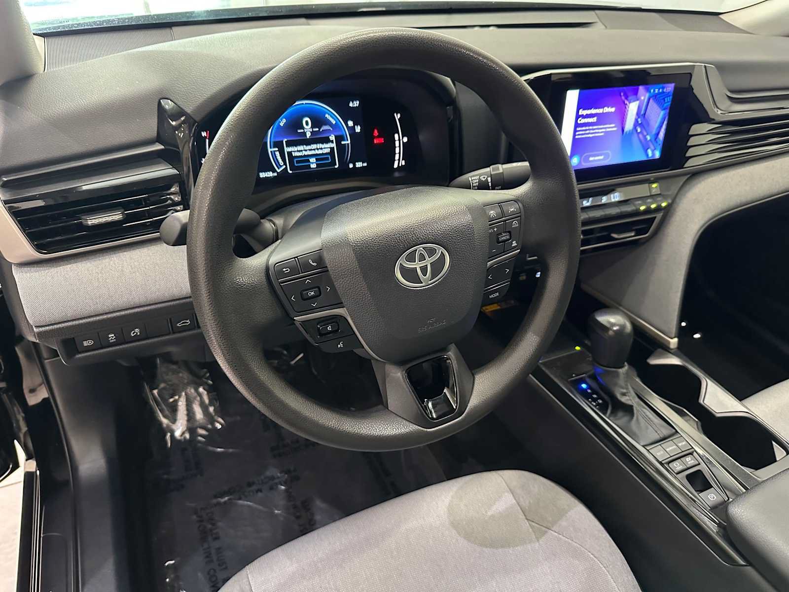 Certified 2025 Toyota Camry LE AWD/4WD image 2