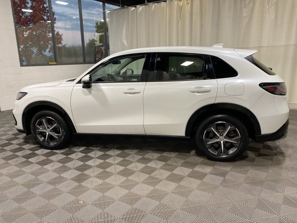 Used 2023 Honda HR-V EX-L image 4