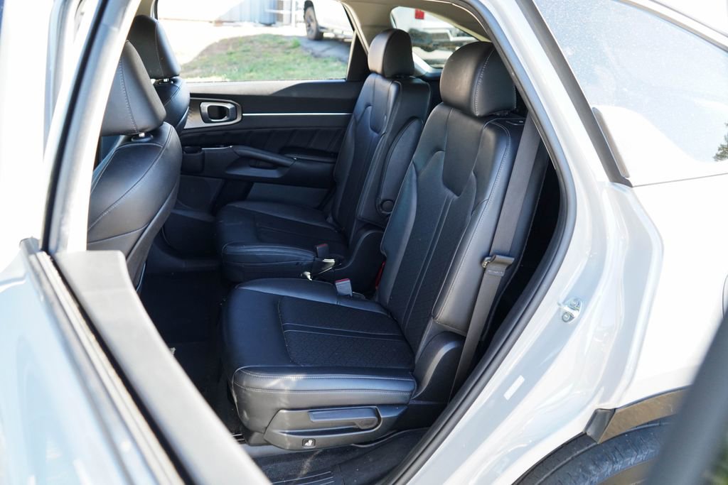 Used 2022 Kia Sorento SX AWD/4WD image 9