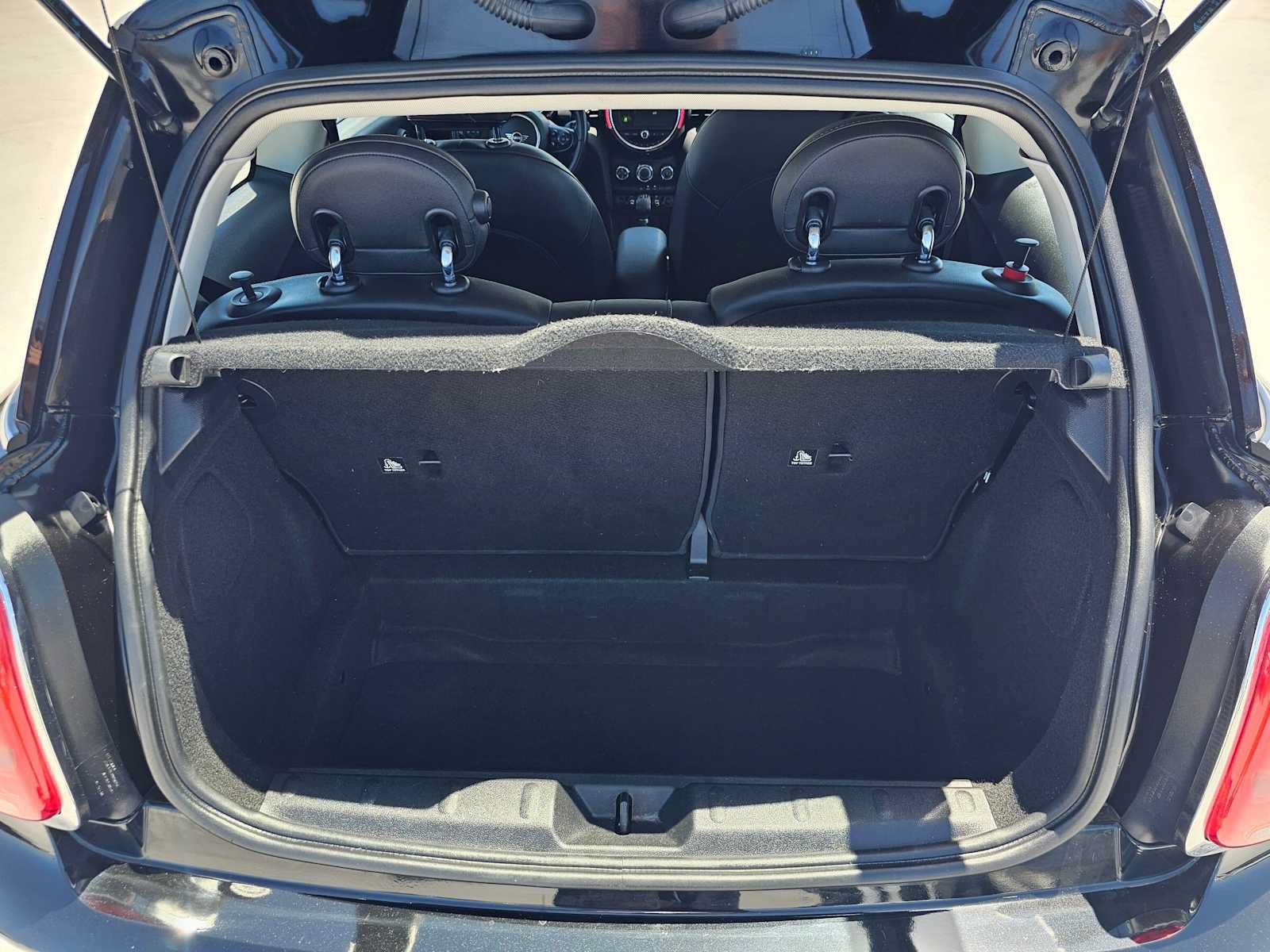 Used 2019 MINI Cooper 2-Door Hardtop FWD image 13