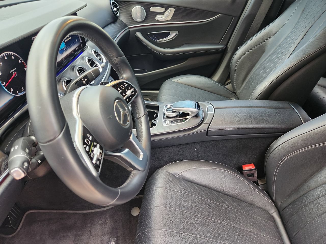 Used 2020 Mercedes-Benz E 450 4MATIC Sedan w/ Parking Assistance Package image 12