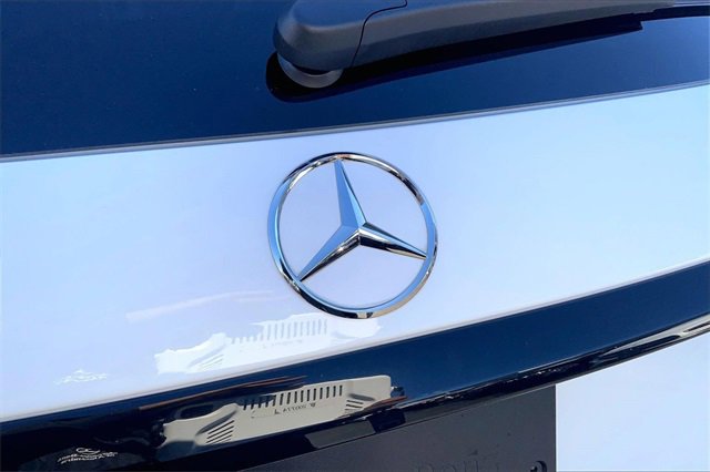 Used 2025 Mercedes-Benz GLC 350e 4MATIC image 28