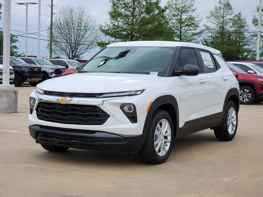 New 2026 Chevrolet TrailBlazer LS w/ LS Convenience Package FWD image 2
