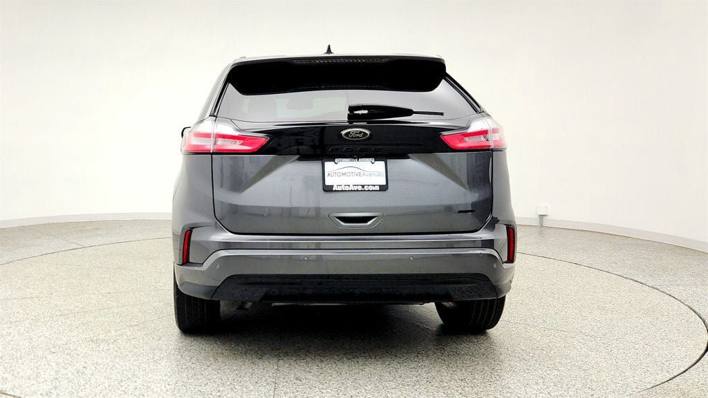 Used 2022 Ford Edge SE w/ Black Appearance Package AWD/4WD image 6