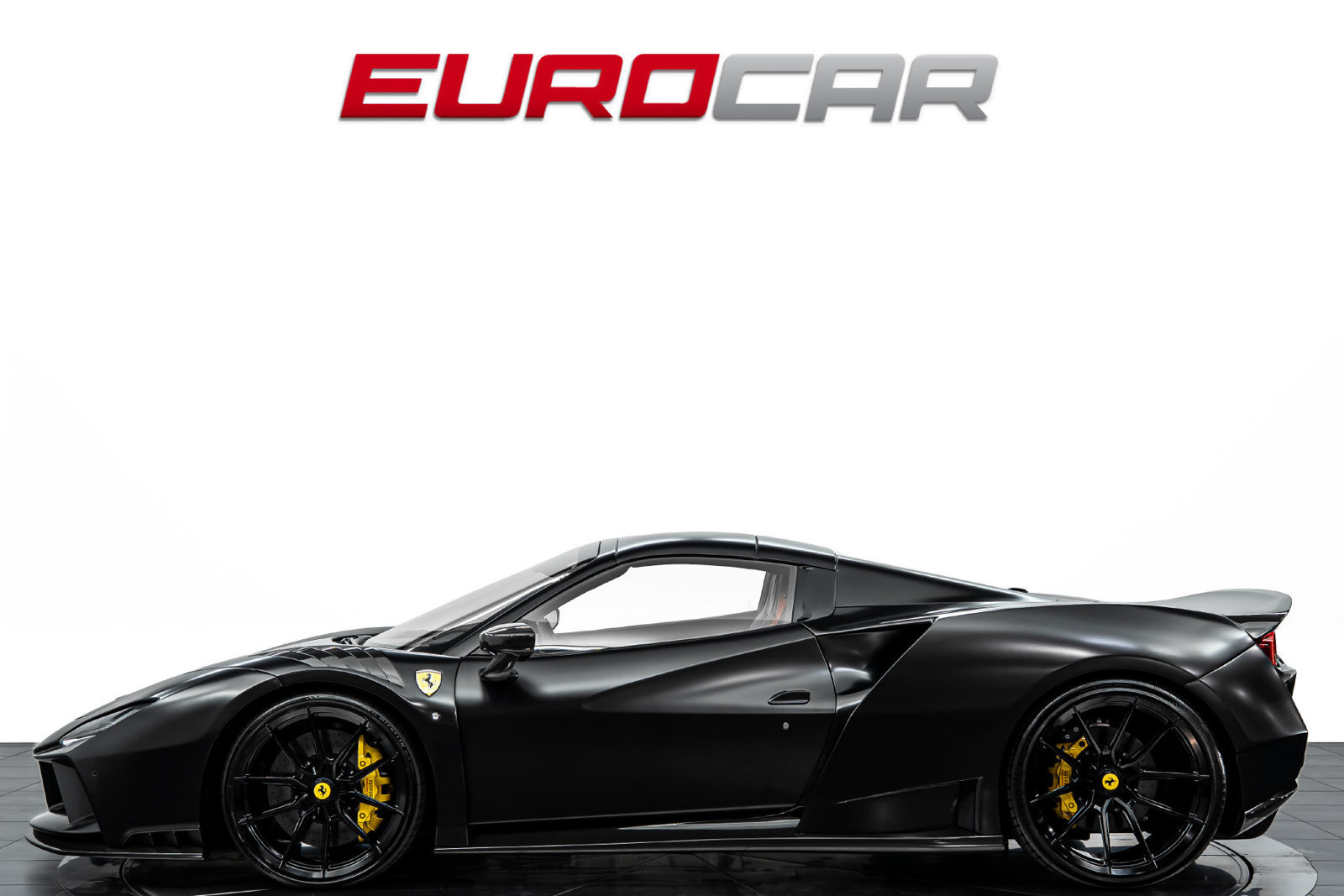 Used 2022 Ferrari F8 Tributo RWD image 3