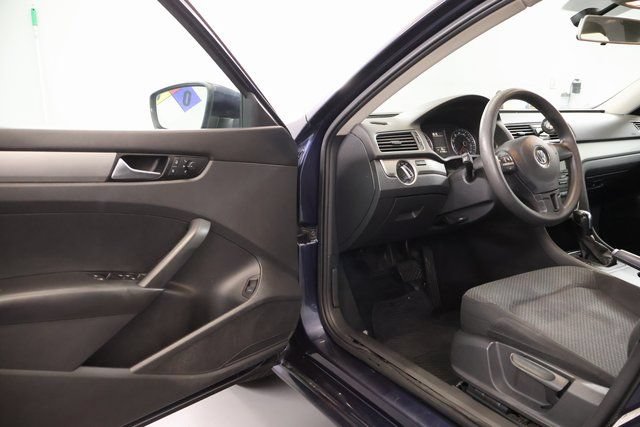 Used 2014 Volkswagen Passat 2.5 S FWD image 8