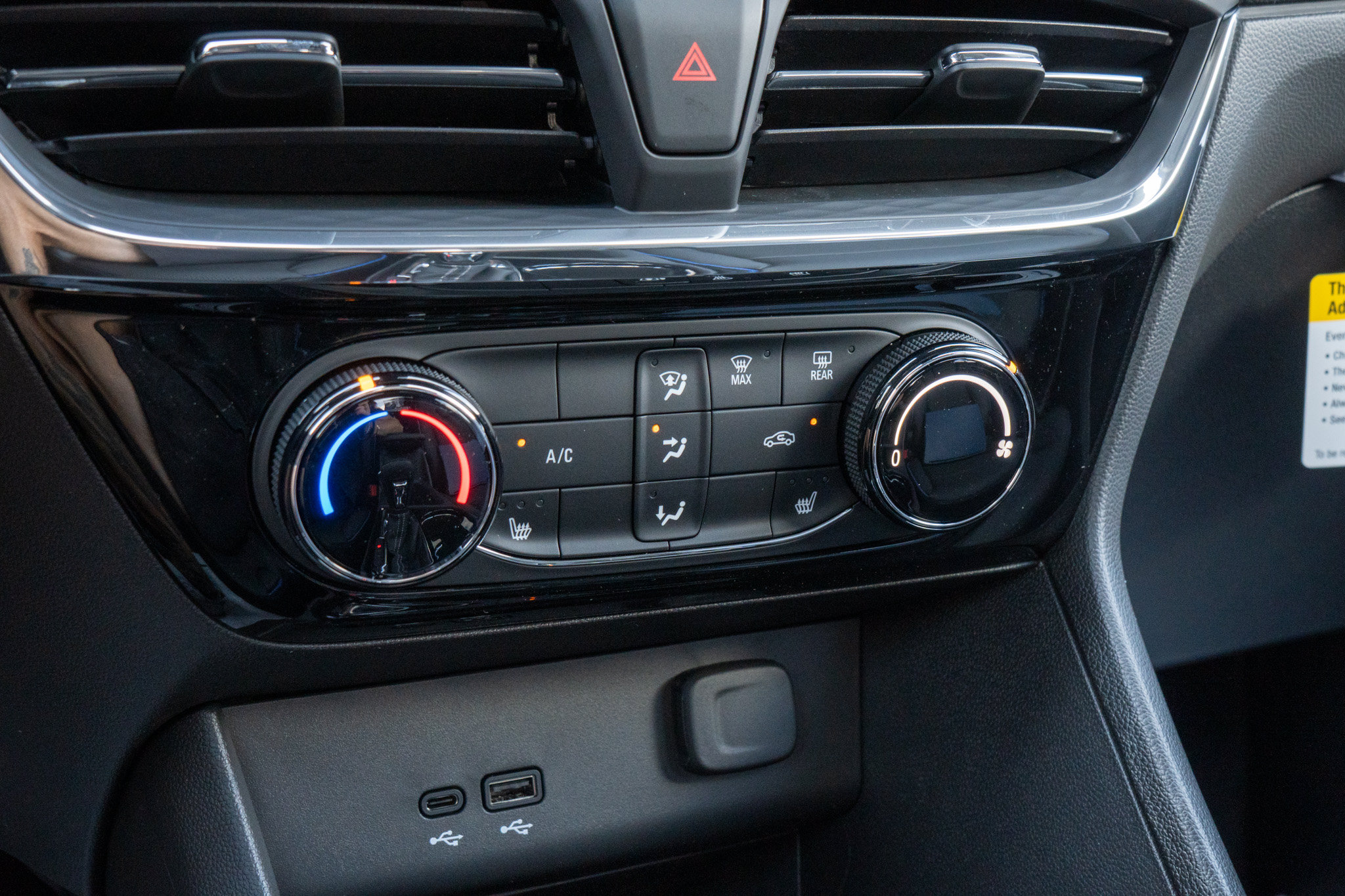 New 2026 Buick Encore GX Sport Touring w/ Comfort Package FWD image 20
