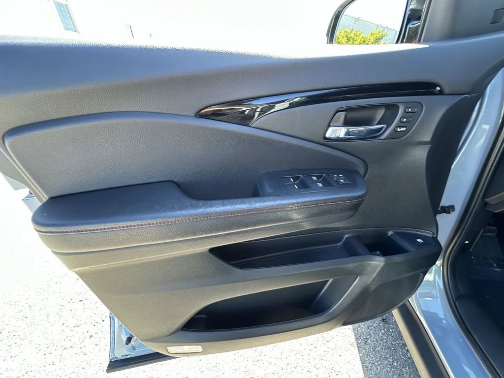 Used 2022 Honda Ridgeline Black Edition image 21