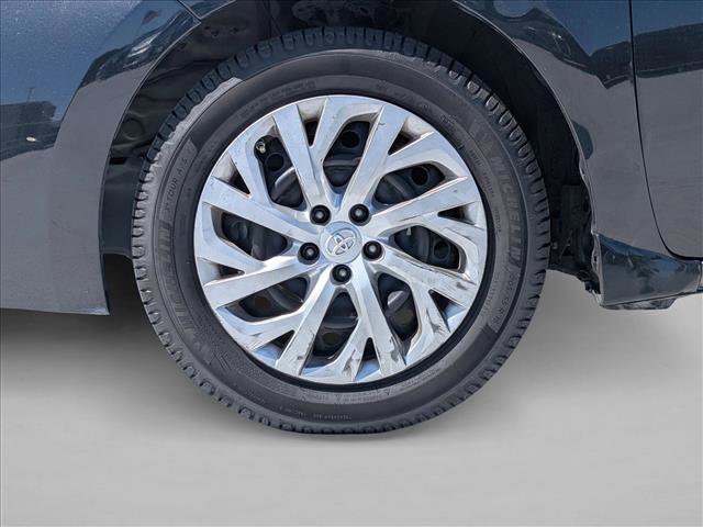 Used 2019 Toyota Corolla LE image 9