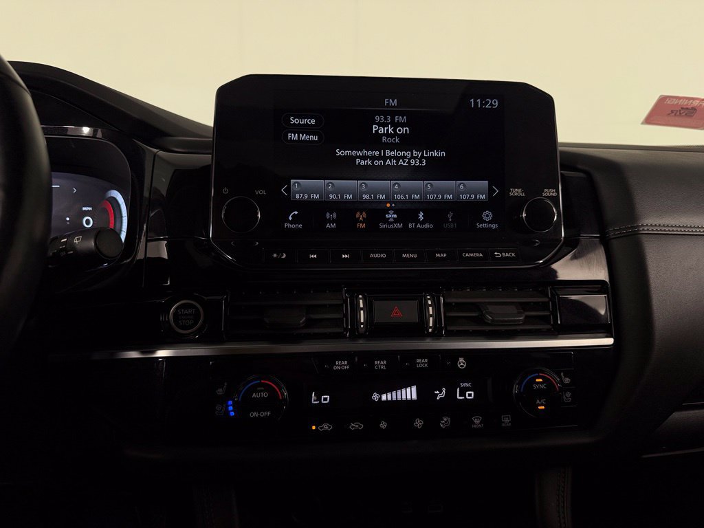 Used 2024 Nissan Pathfinder Platinum AWD/4WD image 21