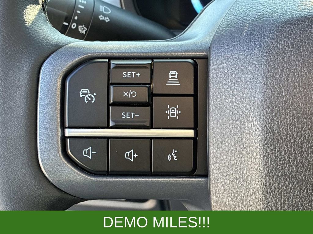 Used 2025 Ford F150 Lariat AWD/4WD image 27