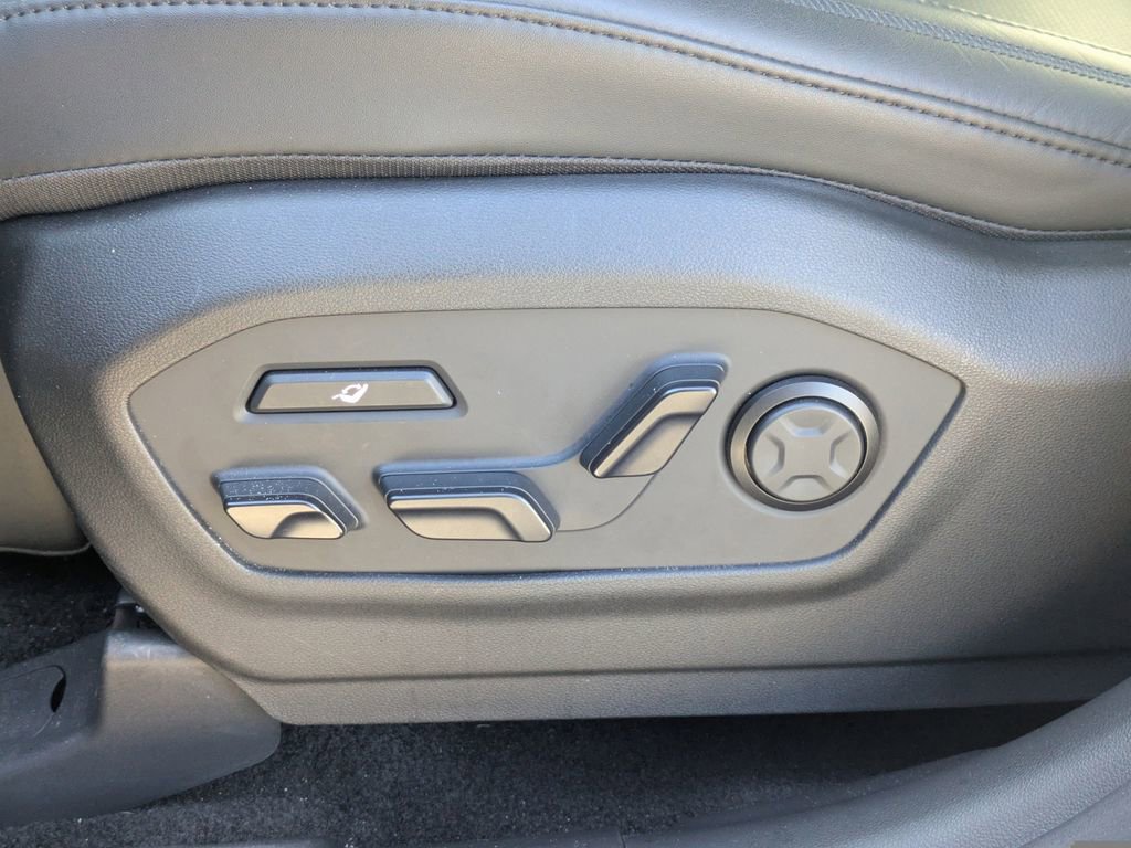 Used 2024 Hyundai Santa Fe Calligraphy AWD/4WD image 21