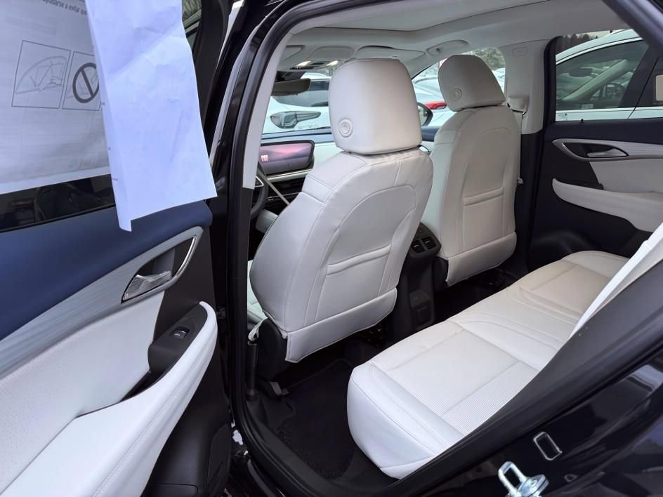 New 2026 Buick Envision Avenir AWD/4WD image 8