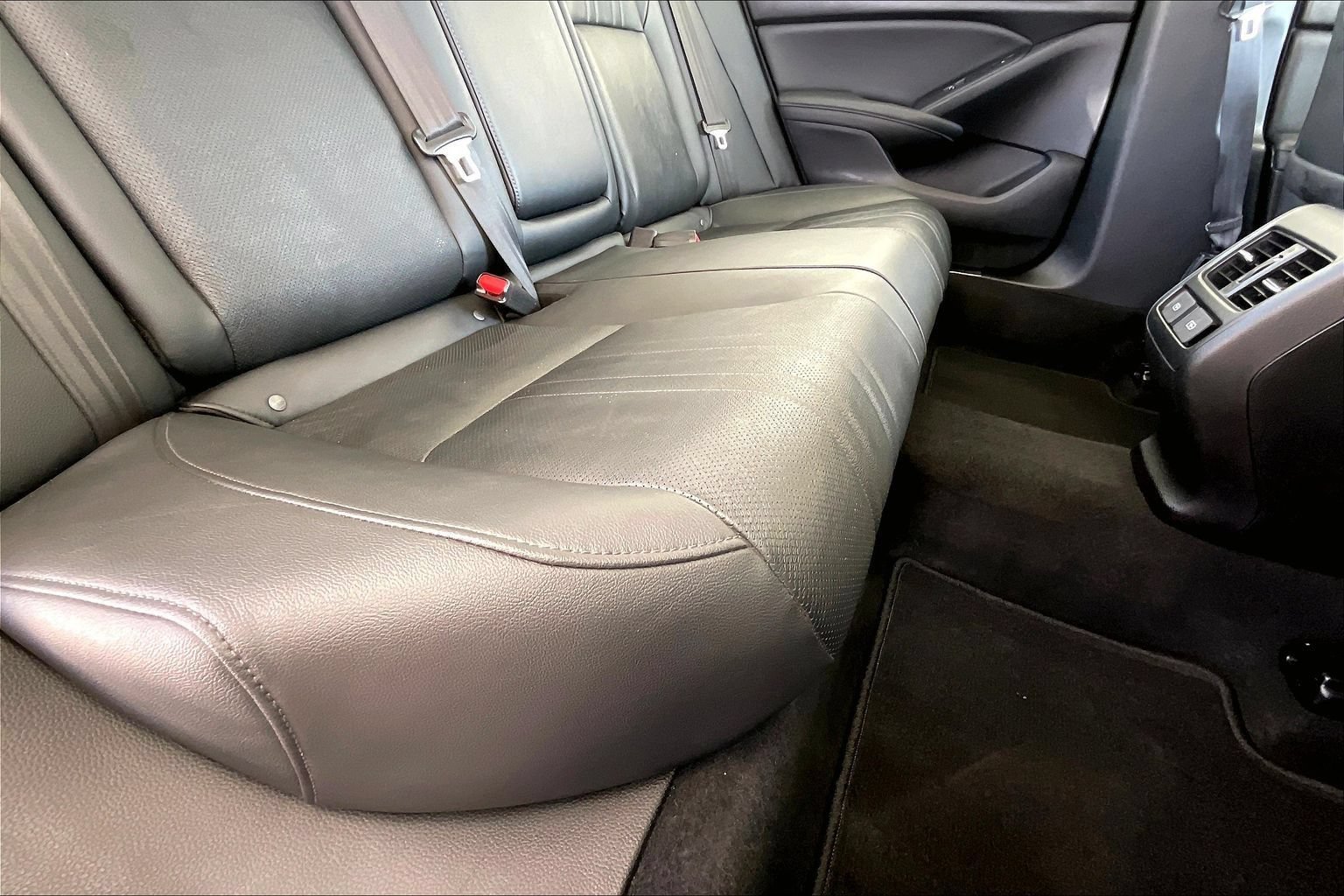 Used 2020 Honda Accord Touring image 22