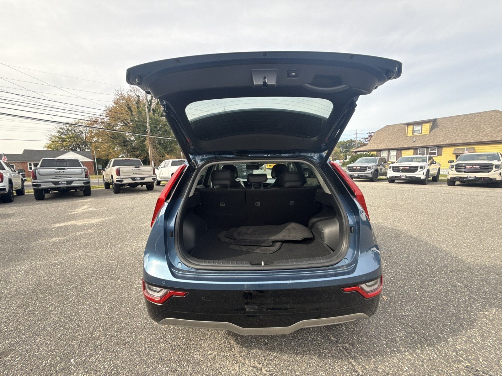 Used 2023 Kia Niro Wave FWD image 27