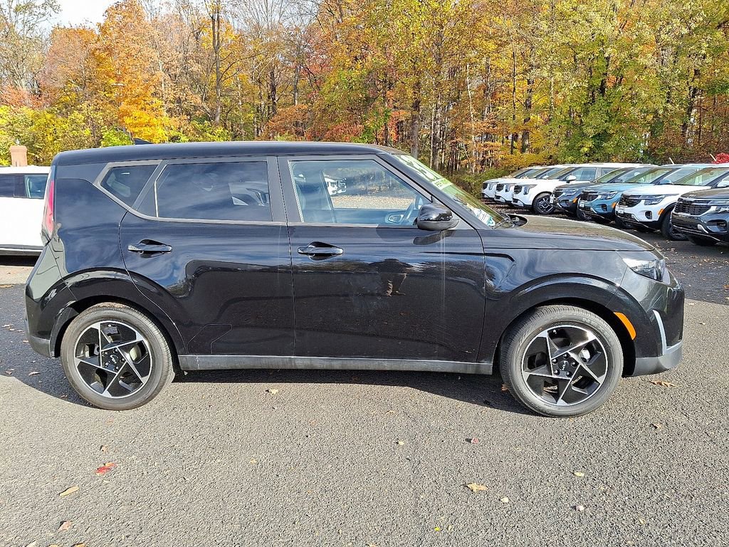 Certified 2023 Kia Soul EX image 7
