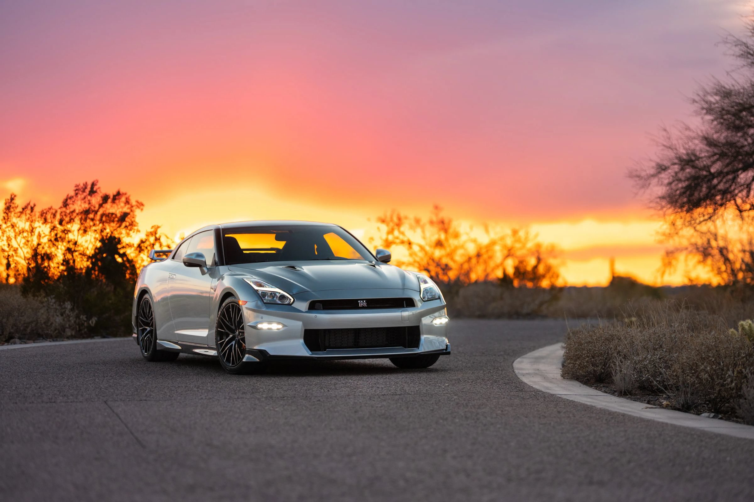 Used 2024 Nissan GT-R Premium w/ Floor Mat Package AWD/4WD image 1