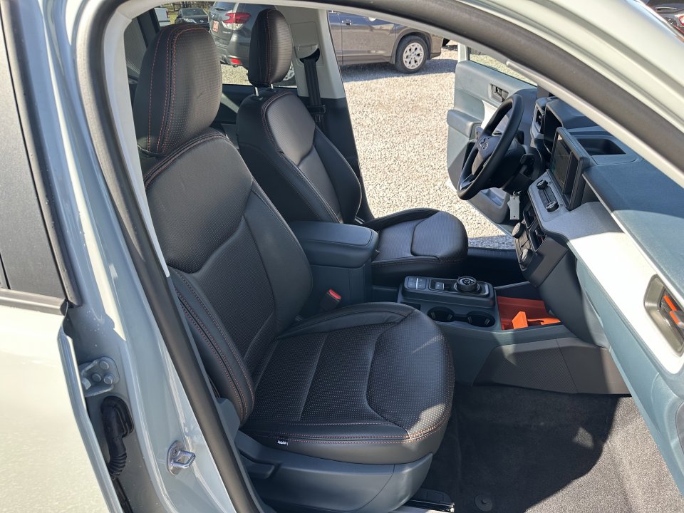 Used 2024 Ford Maverick XLT image 16