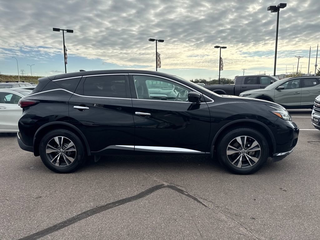 Used 2019 Nissan Murano S image 8