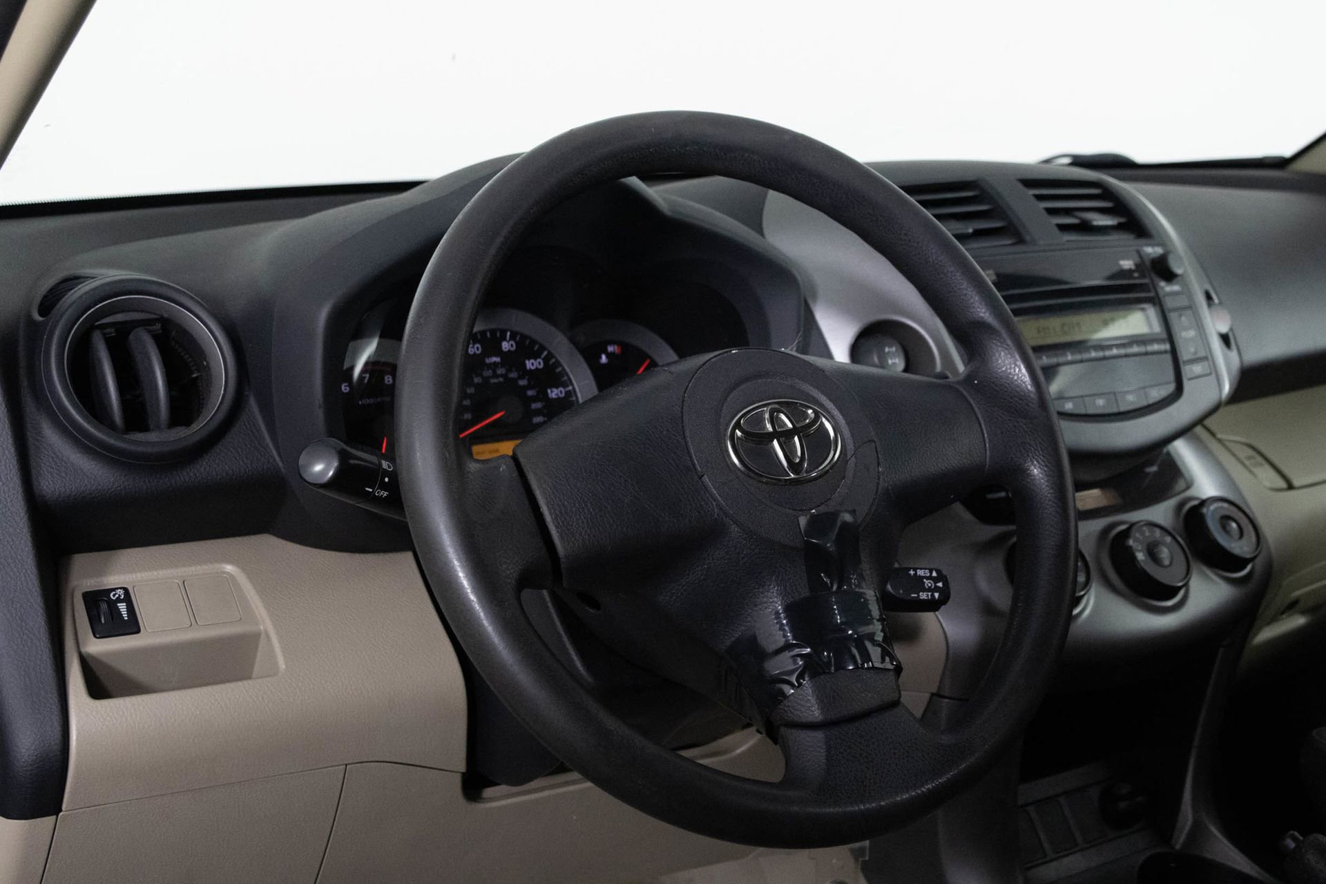 Used 2007 Toyota RAV4 4WD image 25