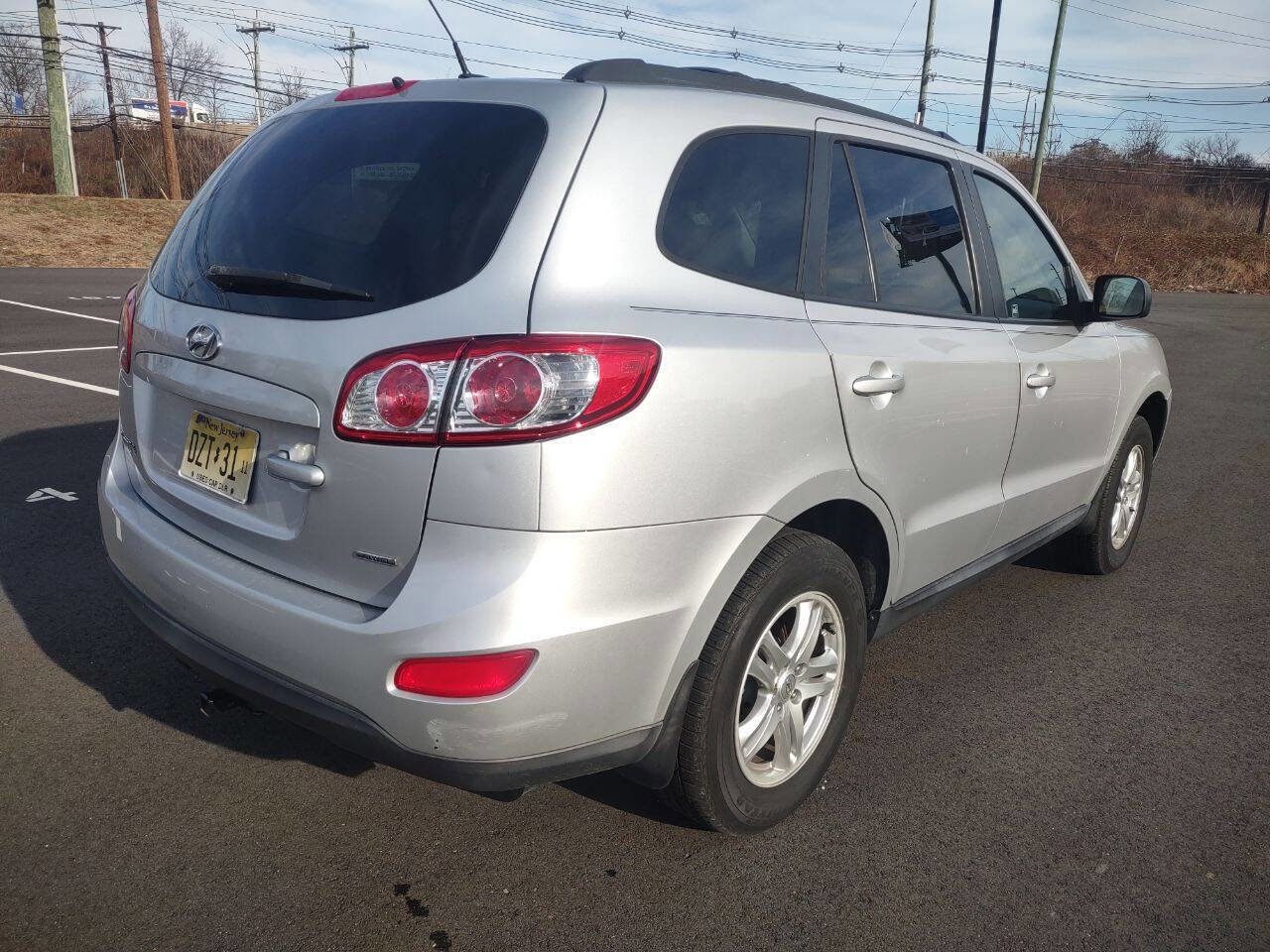 Used 2012 Hyundai Santa Fe GLS image 6