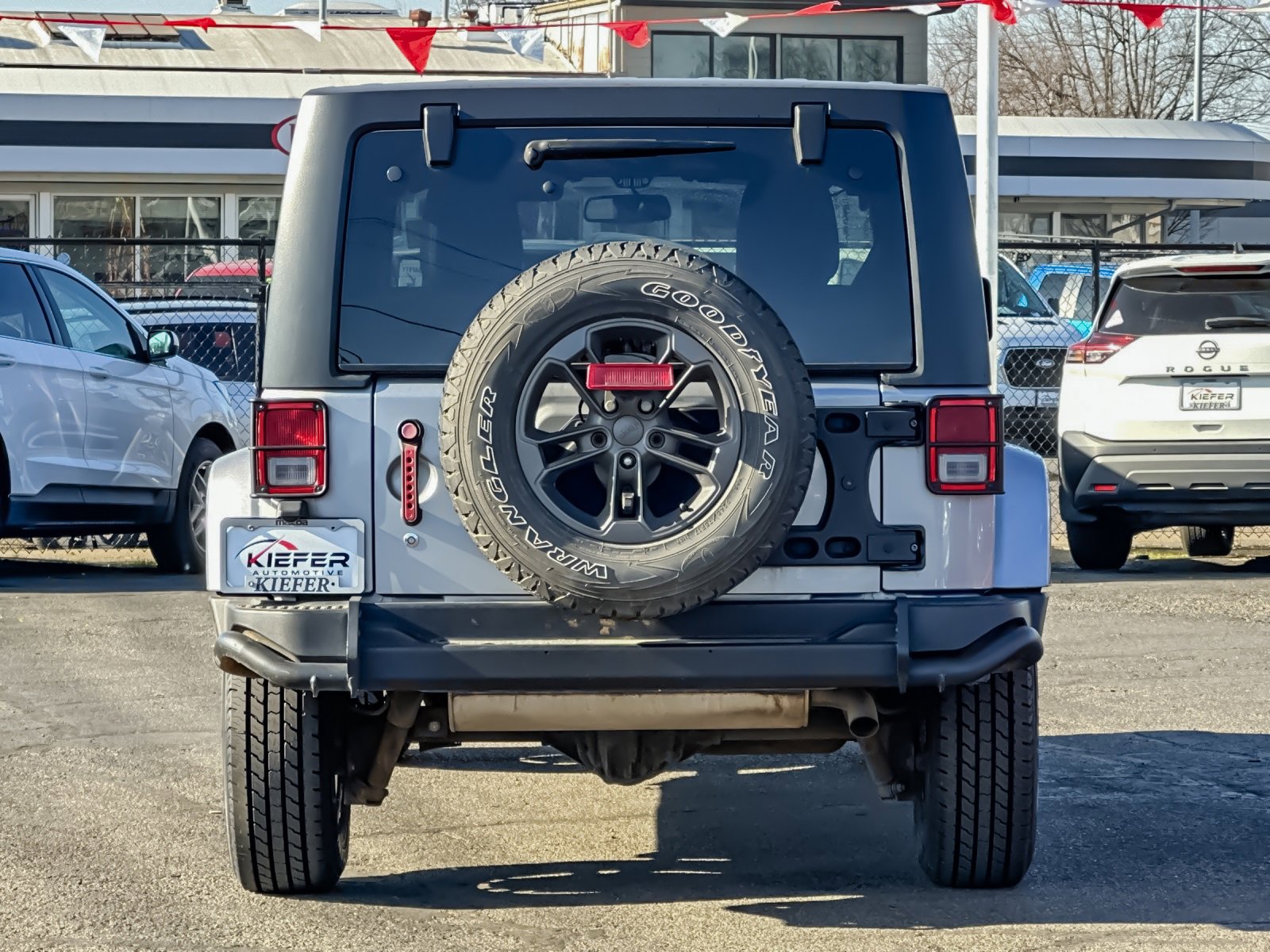 Used 2018 Jeep Wrangler Unlimited Sport image 5