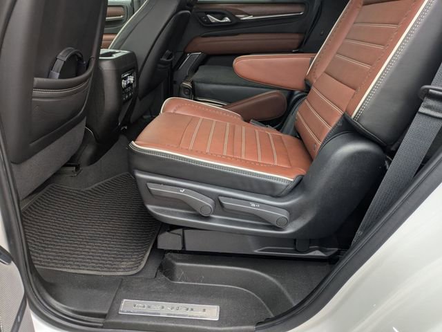 Used 2023 GMC Yukon Denali Ultimate image 31