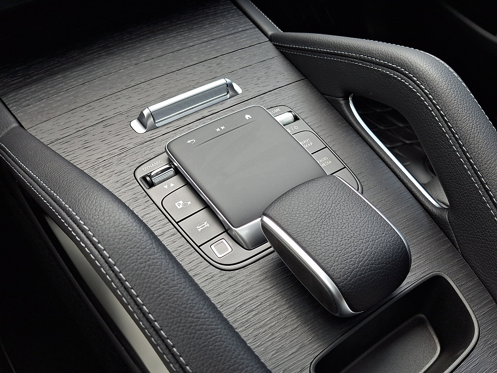 New 2026 Mercedes-Benz GLE 350 4MATIC image 14