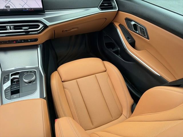 Used 2023 BMW 330i xDrive Sedan w/ M Sport Package image 27