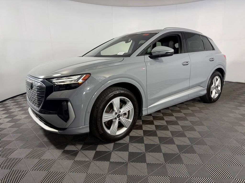 Used 2024 Audi Q4 e-tron Prestige AWD/4WD image 3