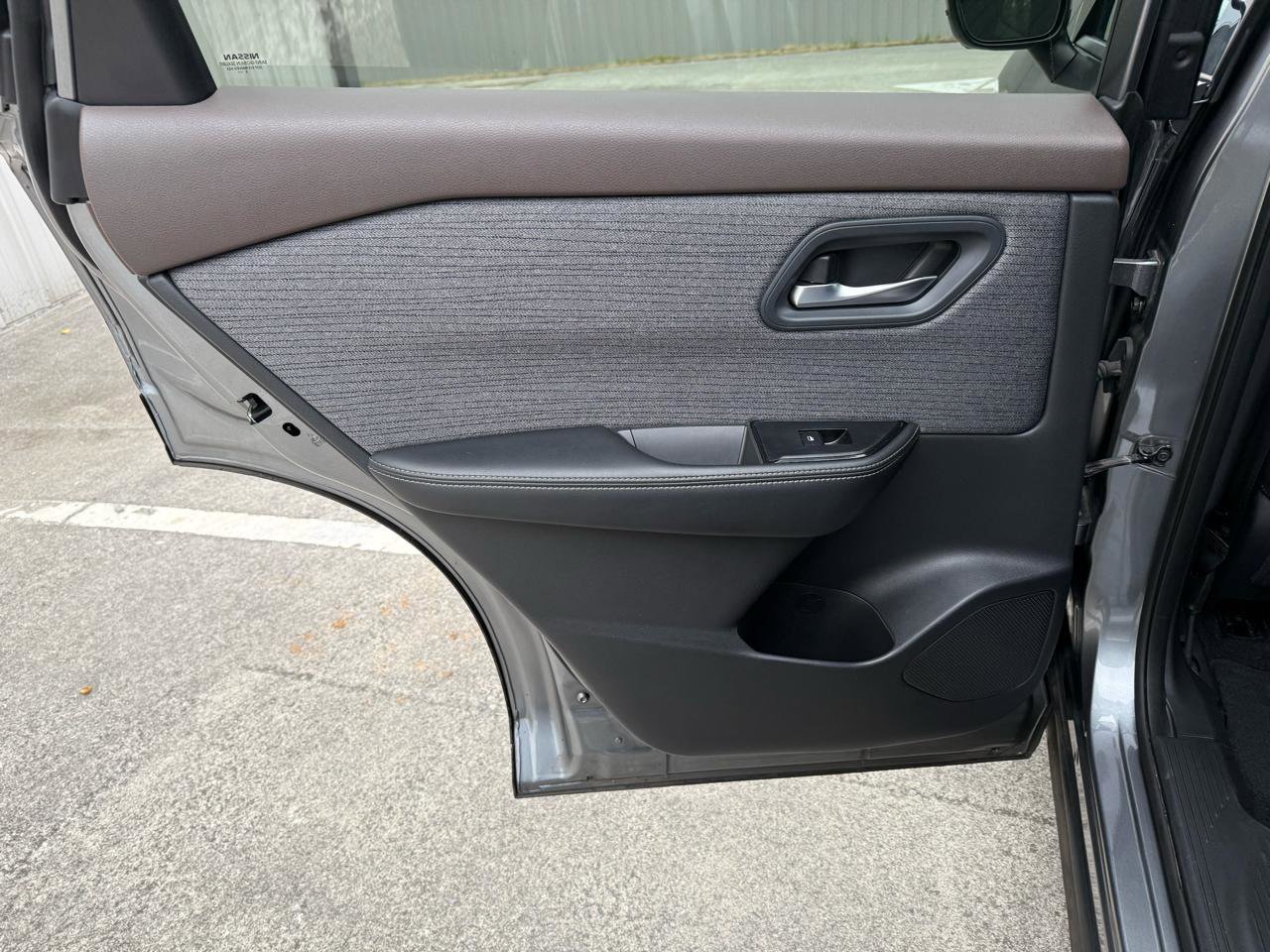 Used 2021 Nissan Rogue SV image 21