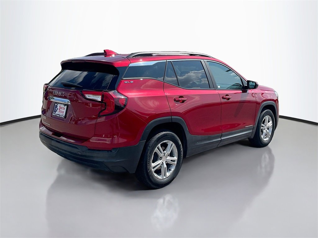 Used 2022 GMC Terrain SLE w/ Driver Convenience Package image 7