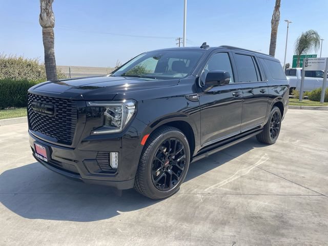 Used 2023 GMC Yukon XL Denali w/ Denali Reserve Package AWD/4WD image 1