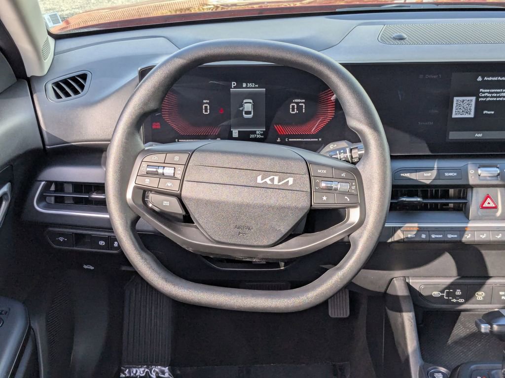 Used 2025 Kia K4 LXS image 24