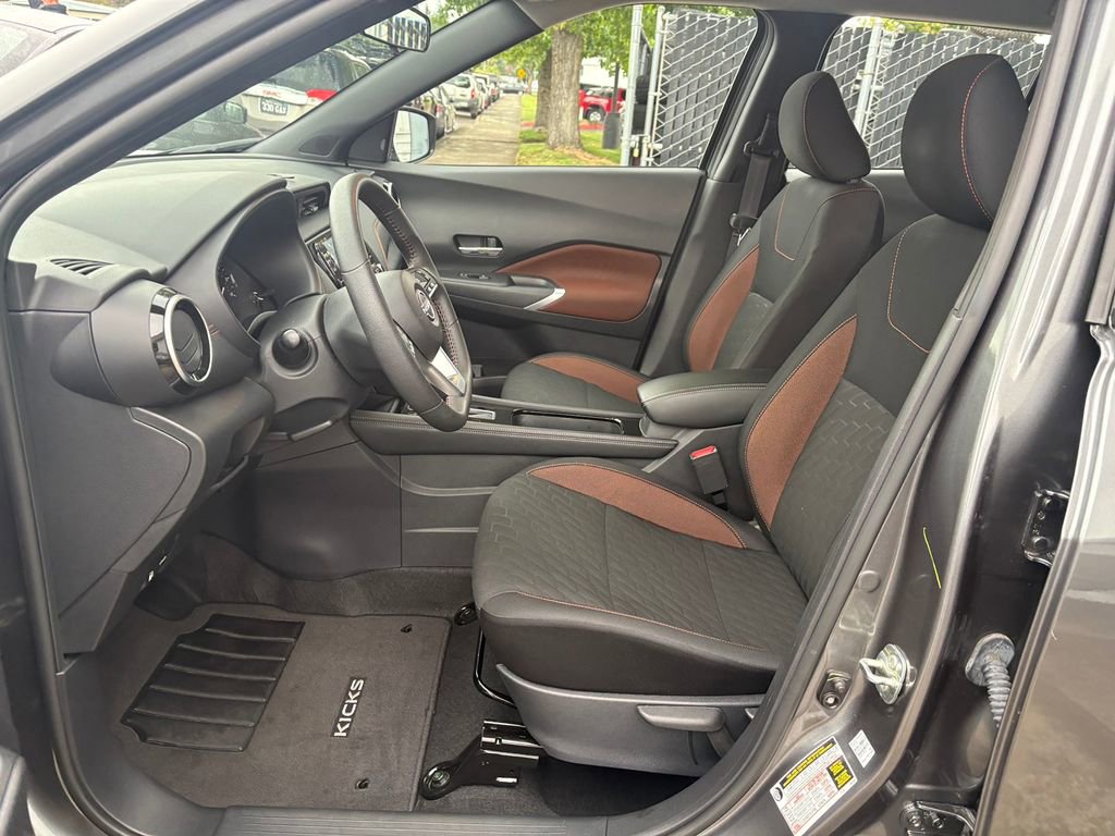 Certified 2023 Nissan Kicks SR image 16