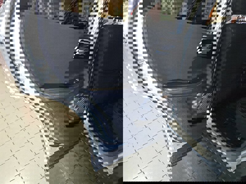 Used 2024 Mitsubishi Outlander ES image 10