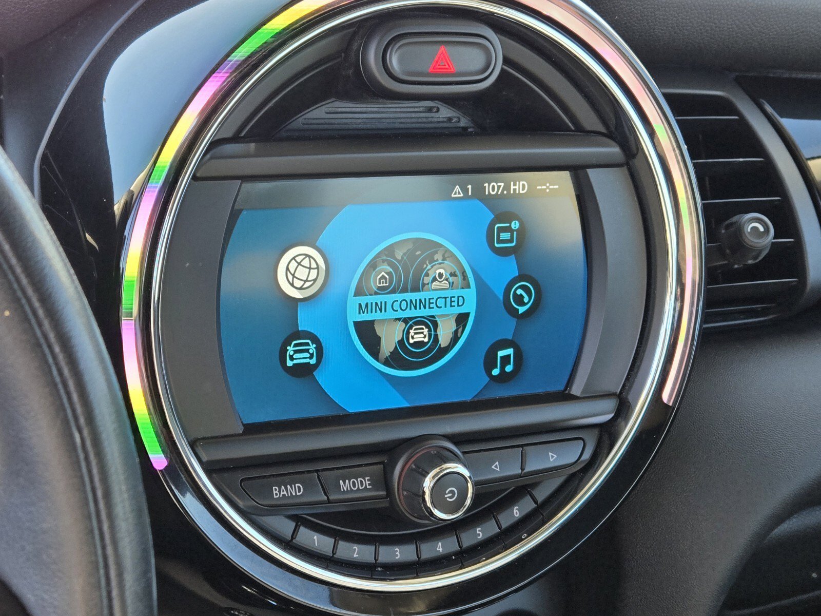 Used 2019 MINI Cooper 2-Door Hardtop image 21