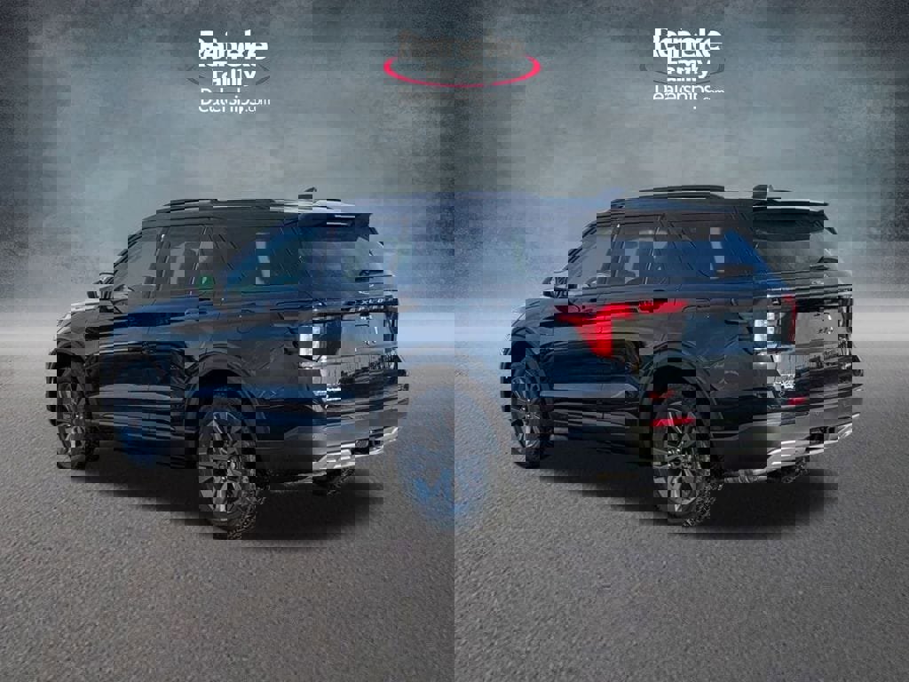 New 2026 Ford Explorer Active w/ Active Comfort Package image 8