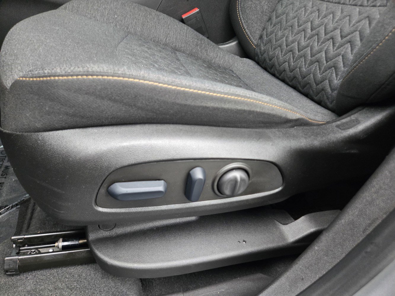 Used 2023 Chevrolet Equinox LT w/ Driver Convenience Package AWD/4WD image 25