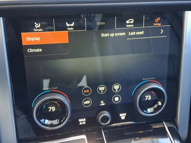 Used 2020 Land Rover Range Rover HSE image 16