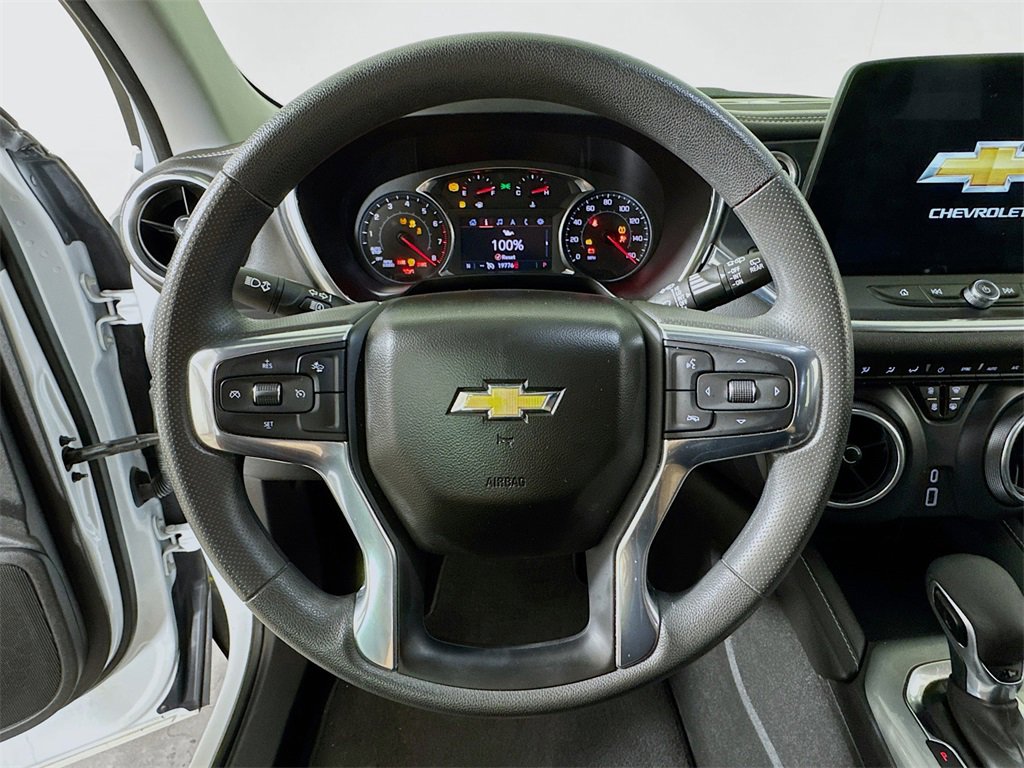 Used 2023 Chevrolet Blazer LT w/ Driver Confidence Package image 9