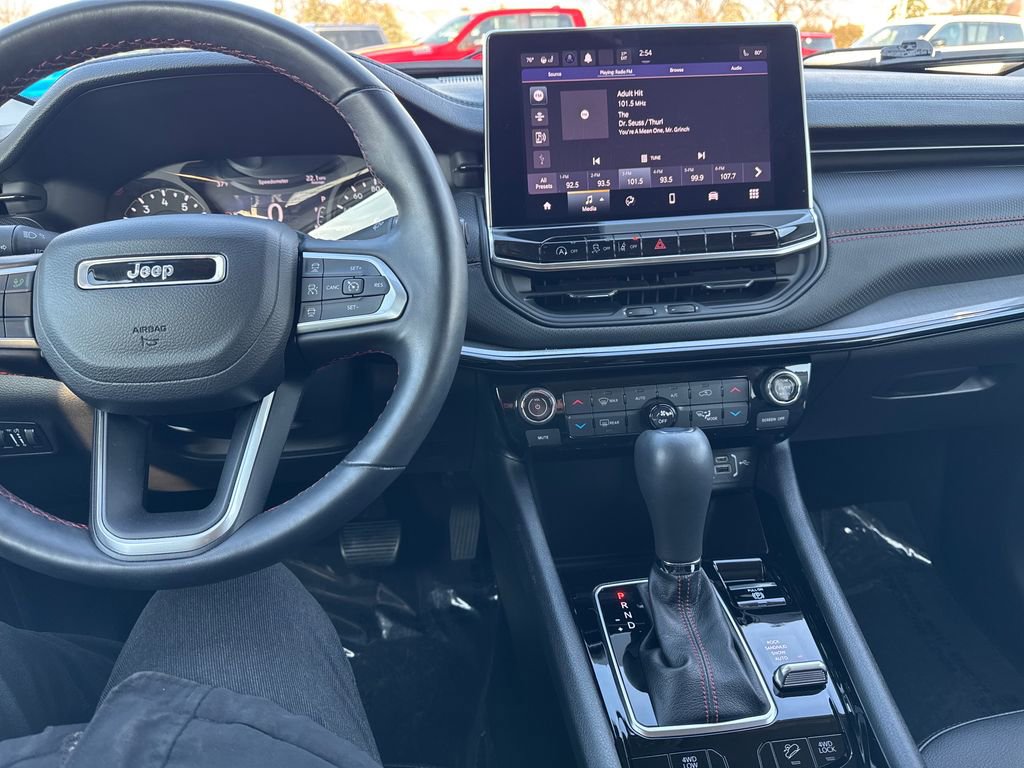 Used 2022 Jeep Compass Trailhawk w/ Trailhawk Convenience Group image 18