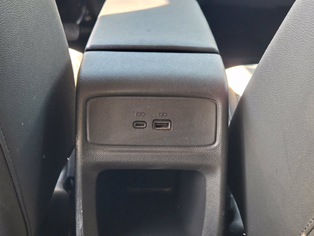 Used 2025 Chevrolet Trax LT FWD image 26