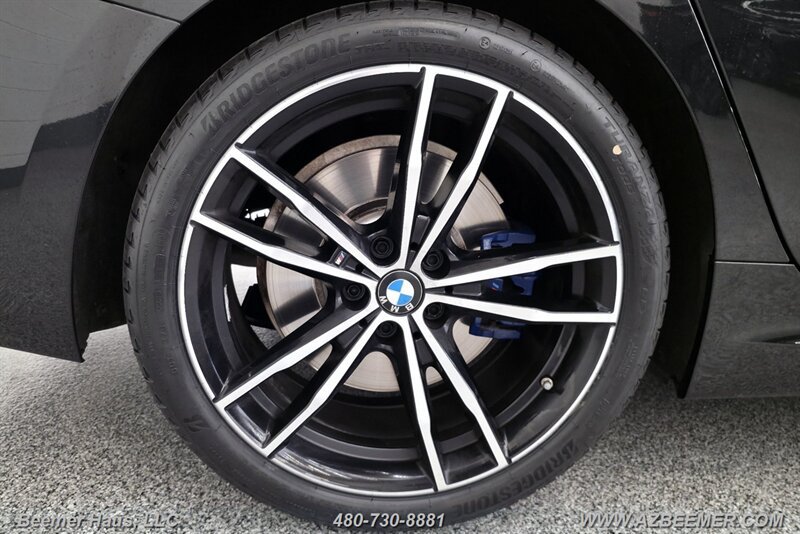 Used 2023 BMW 330i Sedan w/ M Sport Package RWD image 35