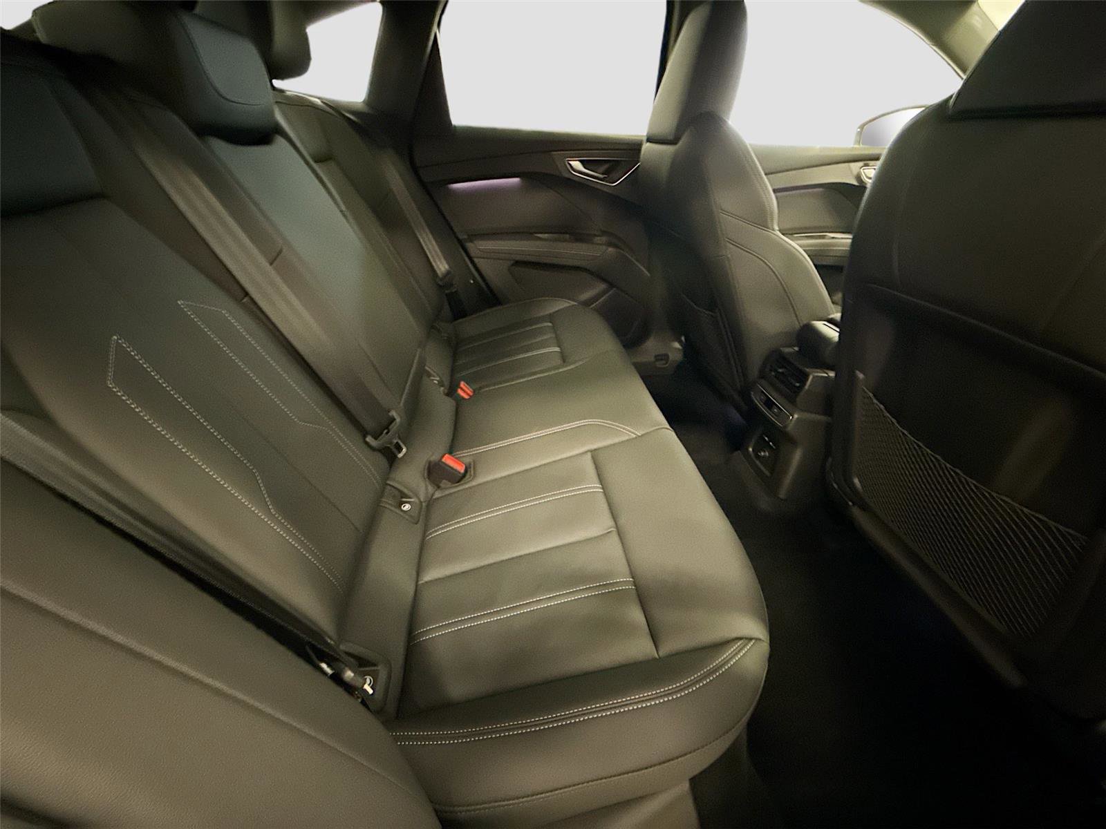 Certified 2023 Audi Q4 e-tron Prestige w/ Black Optic Package image 28