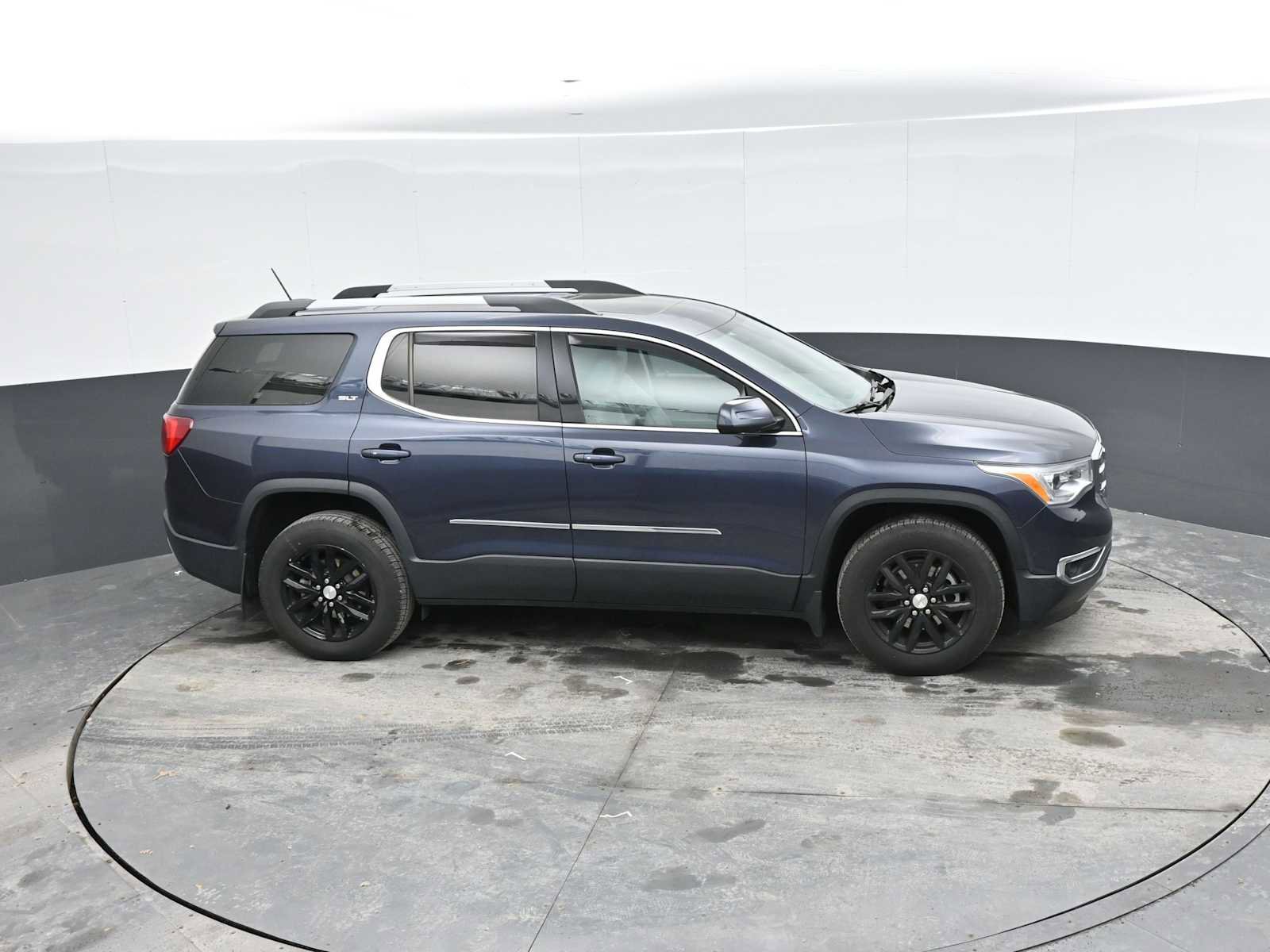 Used 2019 GMC Acadia SLT image 17