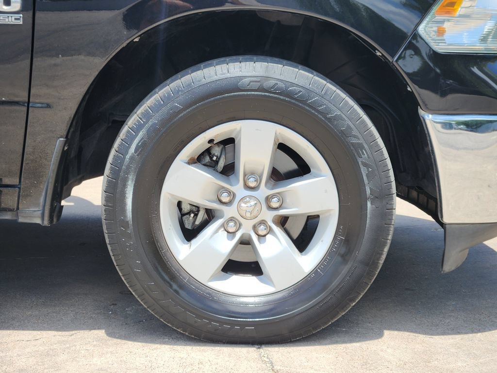 Used 2021 RAM 1500 Classic SLT RWD image 8
