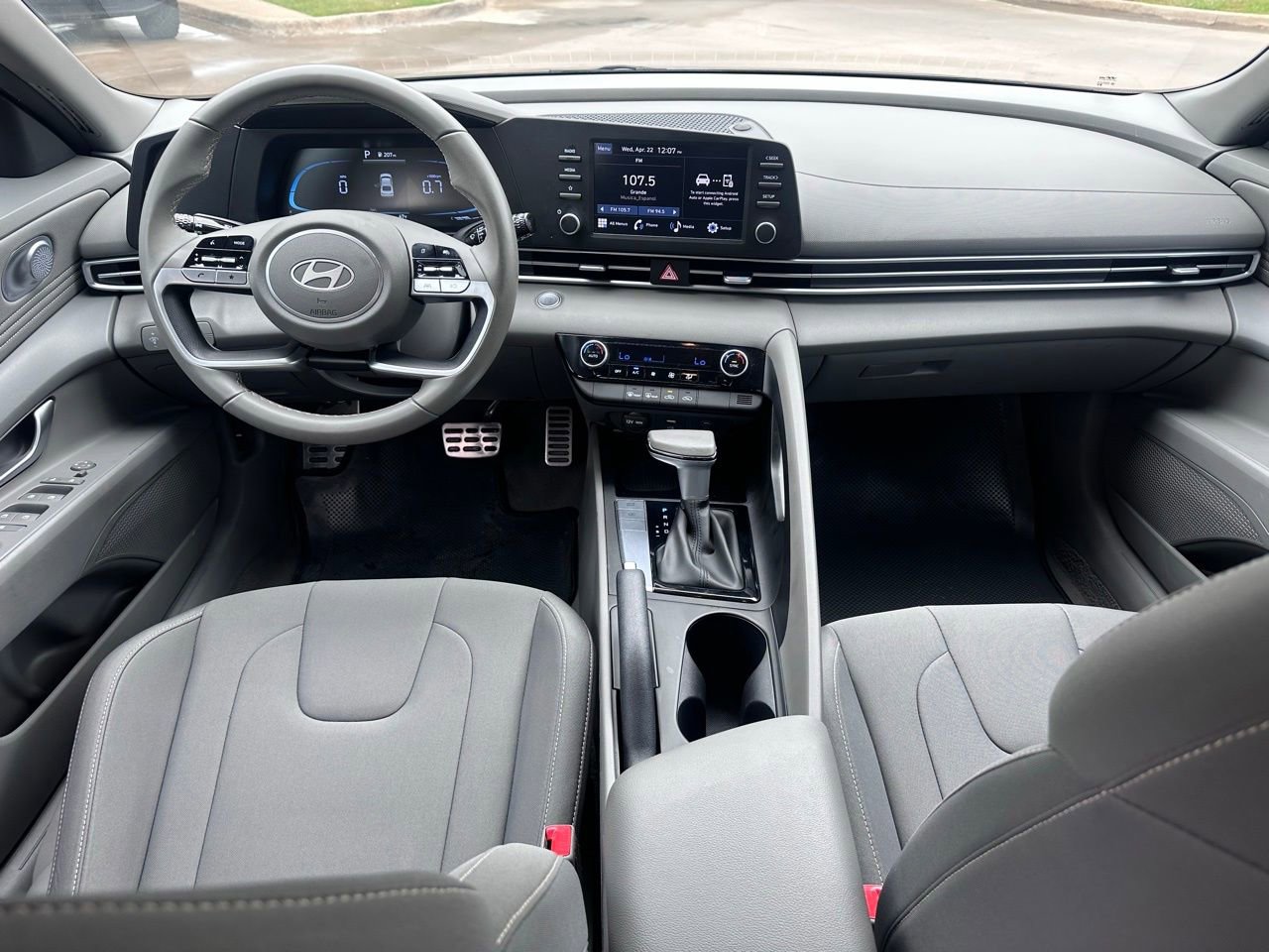 Used 2025 Hyundai Elantra Sport FWD image 17